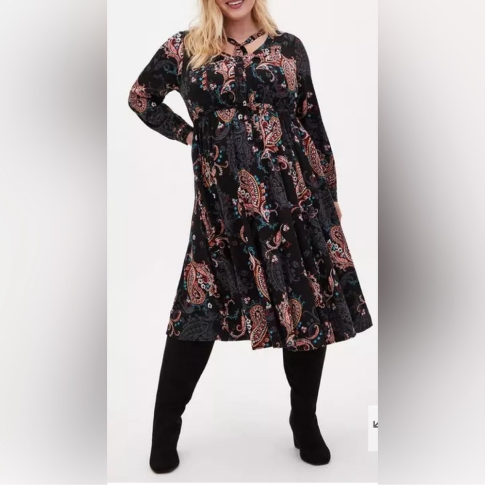 Torrid Black Paisley Challis‎ Midi Skater Dress w/Neck Tie-Pockets 3X